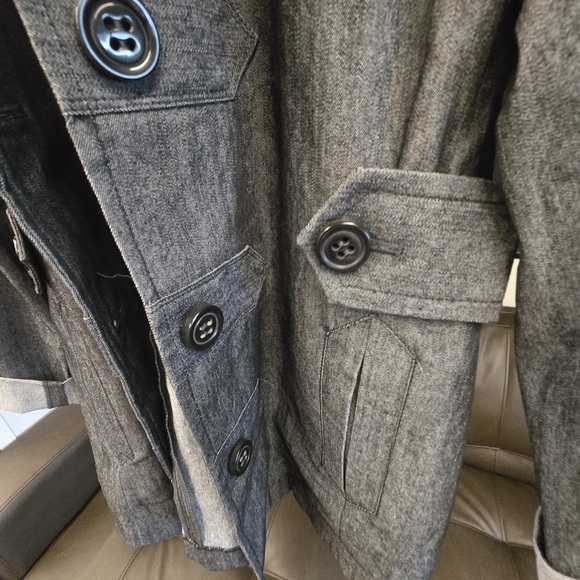 Sandro Gray Double Breasted Trench Coat with Pink Cheetah Lining - Picture 4 of 5